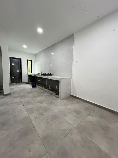 Rumah Teres 2 Tingkat untuk Dijual di Taman Sri Skudai (Skudai) - Daniel Yong - Kitchen - PropertyGuru.com.my