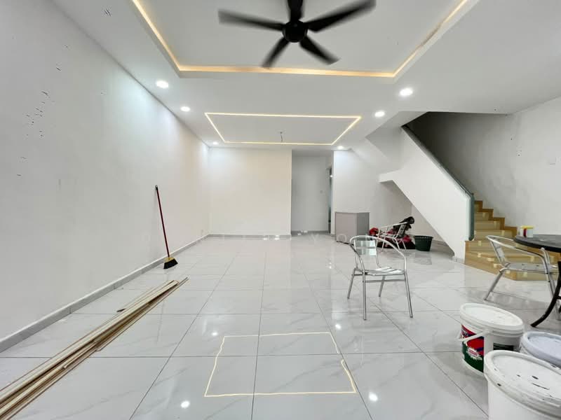 Rumah Teres 2 Tingkat untuk Dijual di Taman Sri Skudai (Skudai) - Daniel Yong - Living Room - PropertyGuru.com.my