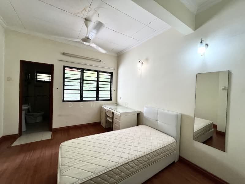 Rumah Teres 2 Tingkat untuk Dijual di Bandar Tun Hussein Onn (Cheras) - Denver Sin - PropertyGuru.com.my