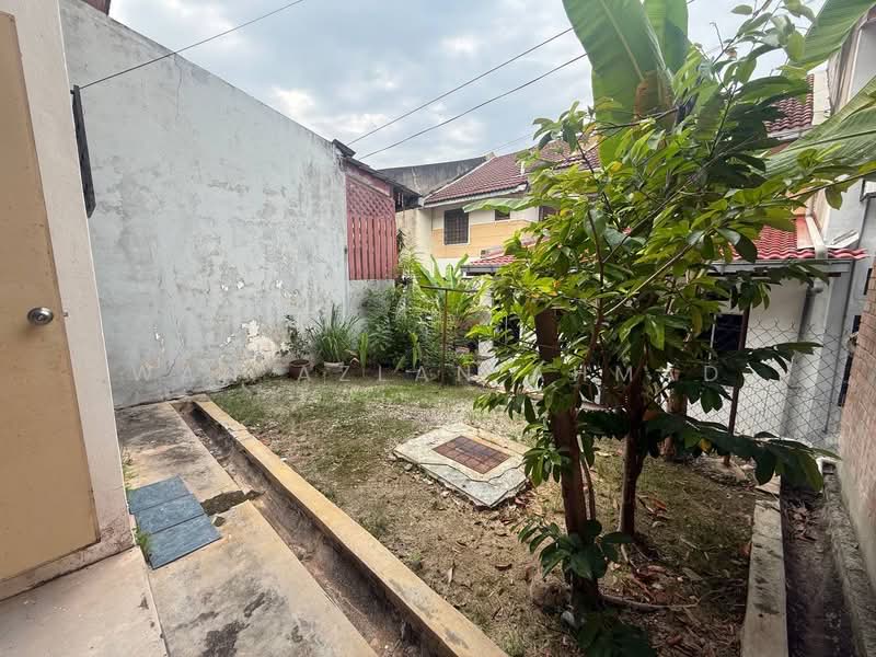 2-storey Terraced House for Sale in Bandar Puncak Alam (Puncak Alam) - Wan Azlan Ahmad - PropertyGuru.com.my