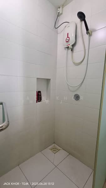 Service Residence for Rent at Trefoil @ Setia City - Jack Khor Phor Jiing - Bathroom - PropertyGuru.com.my