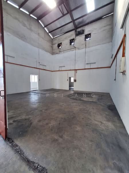 Factory for Rent in Bukit Kemuning (Shah Alam) - Pepsi Ang - Interior - PropertyGuru.com.my