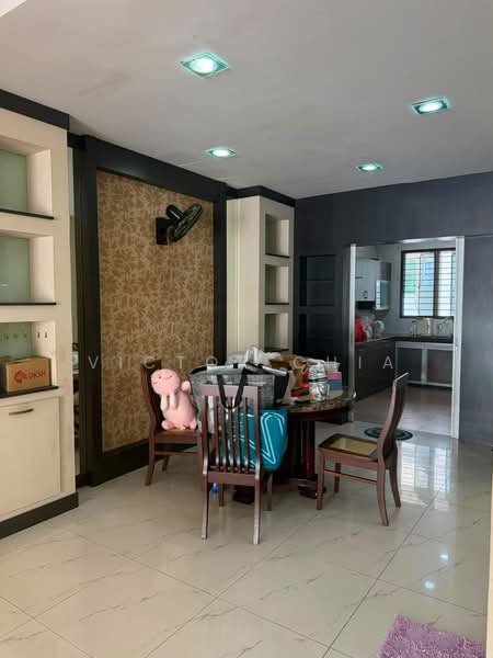 Rumah Teres 2 Tingkat untuk Dijual di Austin (Johor Bahru) - Victor Chia - Dining Room - PropertyGuru.com.my