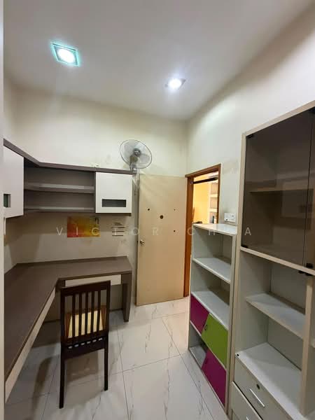Rumah Teres 2 Tingkat untuk Dijual di Austin (Johor Bahru) - Victor Chia - Study - PropertyGuru.com.my