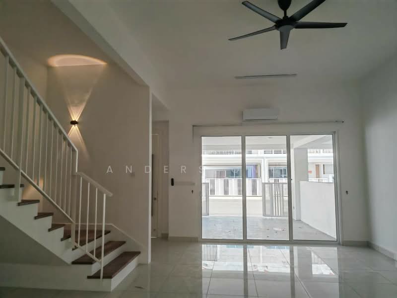 Rumah Teres 2 Tingkat untuk Disewa di Aspen Vision City (Batu Kawan) - Anders Ong - Living Room - PropertyGuru.com.my