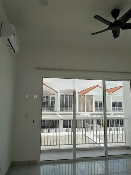 Rumah Teres 2 Tingkat untuk Disewa di Aspen Vision City (Batu Kawan) - Anders Ong - Balcony - PropertyGuru.com.my