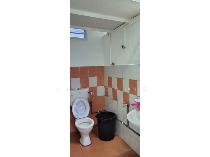 Rumah Flat untuk Dijual di Flat Bukit Indah - Jack Ching - Bathroom - PropertyGuru.com.my