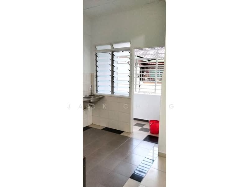 Rumah Flat untuk Dijual di Flat Bukit Indah - Jack Ching - Kitchen - PropertyGuru.com.my