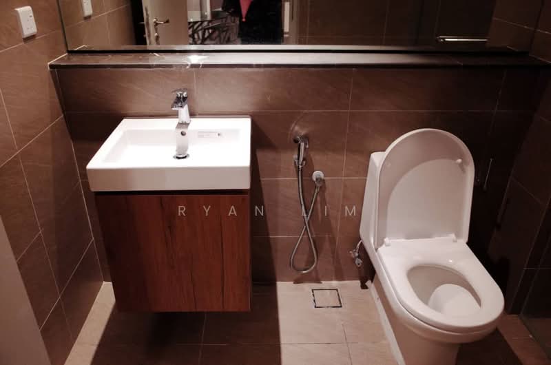 Kondominium untuk Dijual di Grand Medini - Ryan Lim - Bathroom - PropertyGuru.com.my