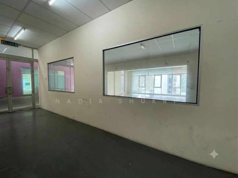 Kedai / Pejabat untuk Dijual di Bukit Jelutong (Shah Alam) - Nadia Shukri - Interior - PropertyGuru.com.my
