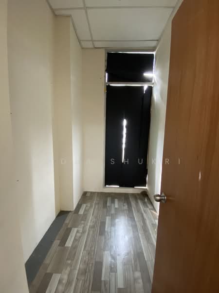 Kedai / Pejabat untuk Dijual di Bukit Jelutong (Shah Alam) - Nadia Shukri - Interior - PropertyGuru.com.my