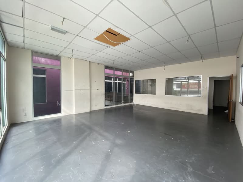 Kedai / Pejabat untuk Dijual di Bukit Jelutong (Shah Alam) - Nadia Shukri - Interior - PropertyGuru.com.my