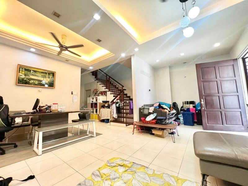 2-storey Terraced House for Sale in Alam Sari (Bangi) - Azli Ibrahim - Living Room - PropertyGuru.com.my