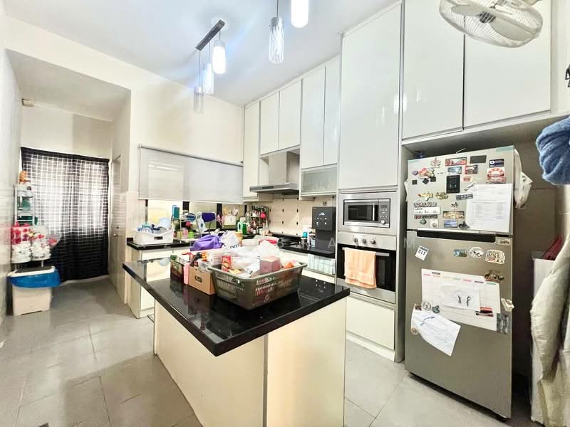 2-storey Terraced House for Sale in Alam Sari (Bangi) - Azli Ibrahim - Kitchen - PropertyGuru.com.my