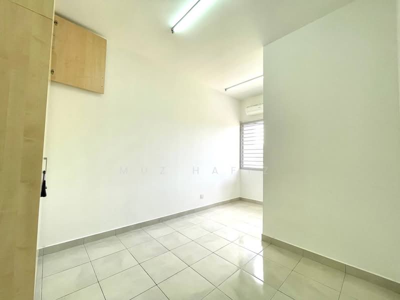 Pangsapuri untuk Dijual di Puncak Saujana - Muz Hafiz - PropertyGuru.com.my