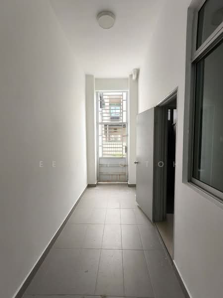 Rumah Kluster untuk Dijual di Taman Pulai Hijauan (Skudai) - Ee Fong Toh - Corridor - PropertyGuru.com.my