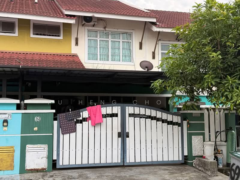Rumah Teres 2 Tingkat untuk Dijual di Taman Bukit Dahlia (Pasir Gudang) - Fu Heng Chong - Exterior - PropertyGuru.com.my