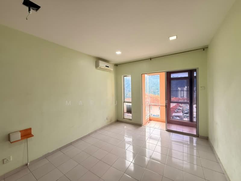 Rumah Bandar untuk Dijual di Taman Amansiara (Rawang) - Marcus Lee - Balcony - PropertyGuru.com.my