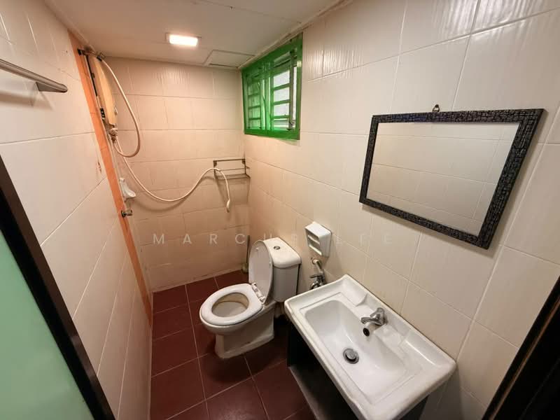 Rumah Bandar untuk Dijual di Taman Amansiara (Rawang) - Marcus Lee - Bathroom - PropertyGuru.com.my