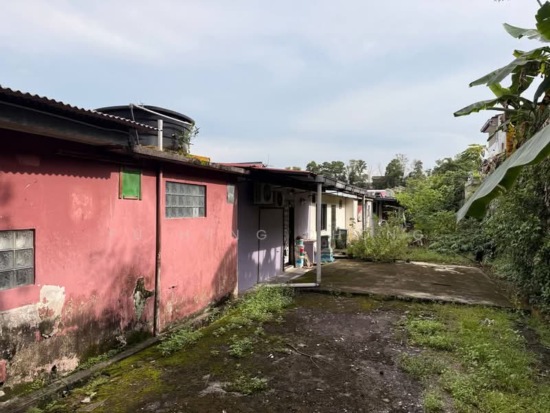 1-storey Terraced House for Sale in Taman Johor (Tampoi) - Fu Heng Chong - Exterior - PropertyGuru.com.my