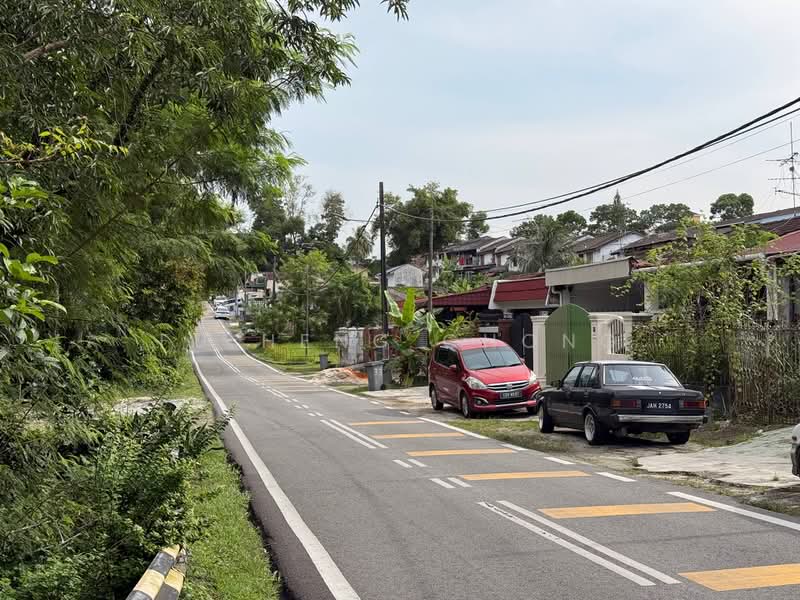 1-storey Terraced House for Sale in Taman Johor (Tampoi) - Fu Heng Chong - Exterior - PropertyGuru.com.my