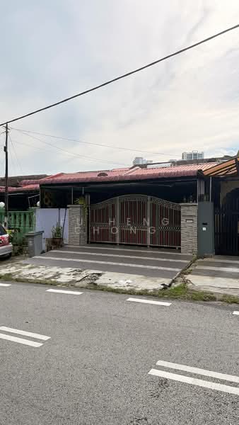 1-storey Terraced House for Sale in Taman Johor (Tampoi) - Fu Heng Chong - Exterior - PropertyGuru.com.my
