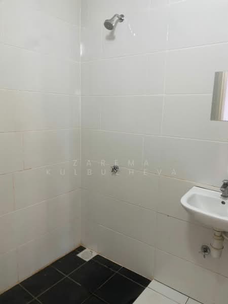 2-storey Terraced House for Sale in Beranang (Selangor) - Zarema Kulbuzheva - Bathroom - PropertyGuru.com.my