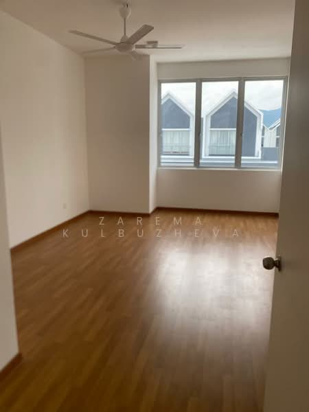 2-storey Terraced House for Sale in Beranang (Selangor) - Zarema Kulbuzheva - Bedroom - PropertyGuru.com.my
