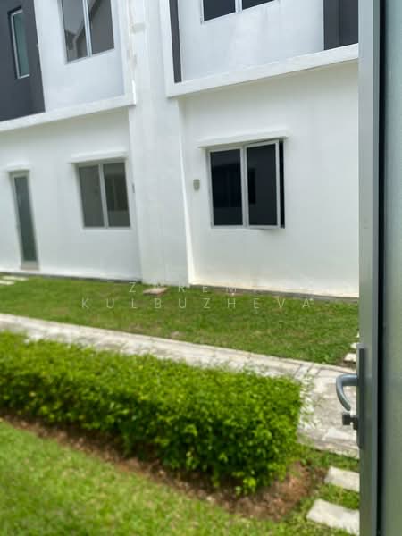 2-storey Terraced House for Sale in Beranang (Selangor) - Zarema Kulbuzheva - Exterior - PropertyGuru.com.my