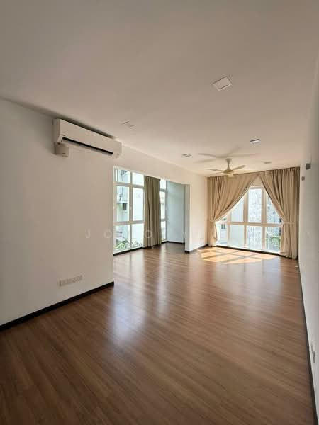 Bungalow for Rent in Kuala Lumpur (Kuala Lumpur) - Jojo Yee - Living Room - PropertyGuru.com.my