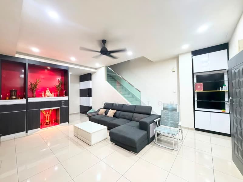 Rumah Teres 2 Tingkat untuk Dijual di Taman Pulai Jaya (Kulai) - Ee Fong Toh - Living Room - PropertyGuru.com.my