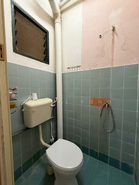Rumah Teres 2 Tingkat untuk Dijual di Taman Cahaya Masai (Pasir Gudang) - Daniel Yong - Bathroom - PropertyGuru.com.my