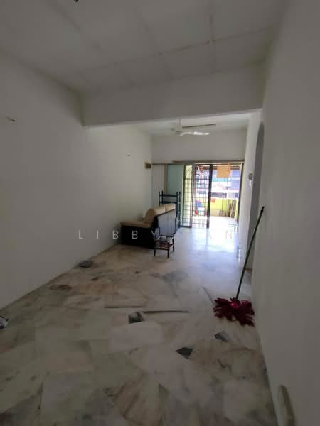 Rumah Bandar untuk Dijual di Taman Bukit Teratai (Ampang) - Libby Tan - Living Room - PropertyGuru.com.my