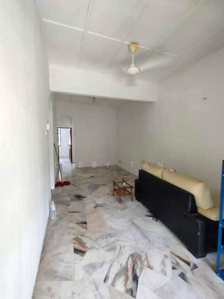 Rumah Bandar untuk Dijual di Taman Bukit Teratai (Ampang) - Libby Tan - Living Room - PropertyGuru.com.my