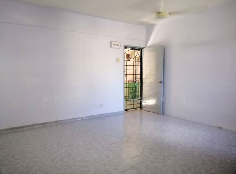 Pangsapuri untuk Dijual di Pangsapuri Seri Indah - Amirul Nasyriq - Interior - PropertyGuru.com.my