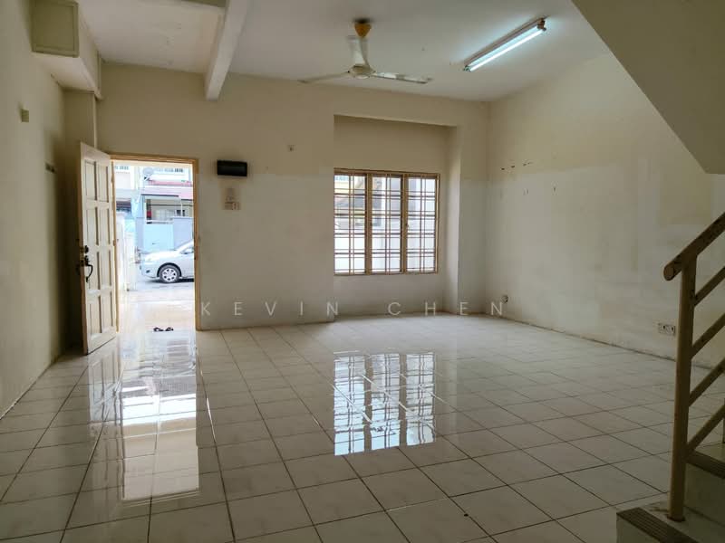 2-storey Terraced House for Sale in Taman Minang Ria (Cheras) - Kevin Chen - Living Room - PropertyGuru.com.my