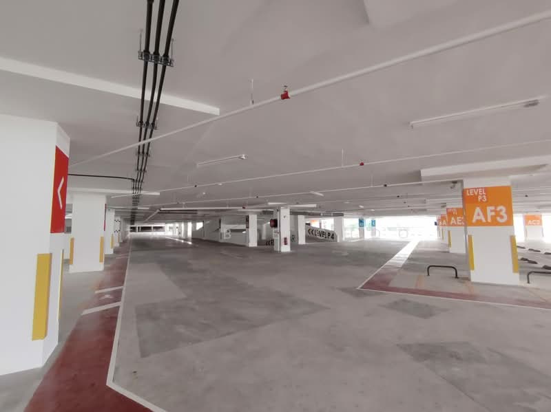 Kedai / Pejabat untuk Disewa di BANDAR PUCHONG JAYA (Puchong) - Tan Bee Choo - Car Park - PropertyGuru.com.my