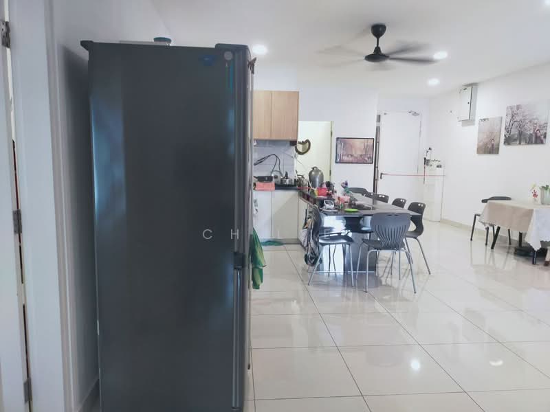 Servis Apartment untuk Dijual di AraTre' Residences - CH LEE - Kitchen - PropertyGuru.com.my