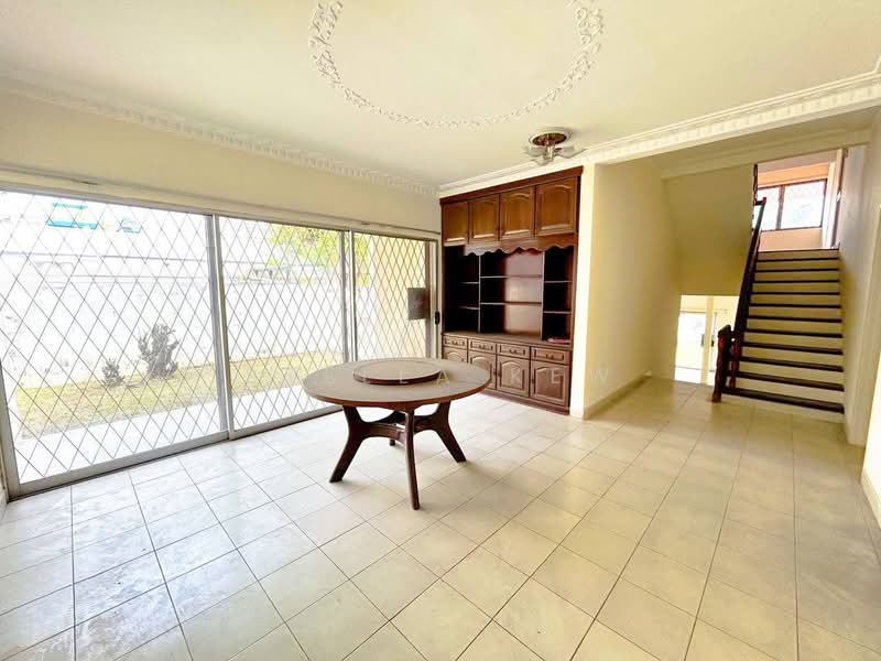 Rumah Banglo untuk Dijual di Taman Tun Dr Ismail (Kuala Lumpur) - Stella Kew - Living Room - PropertyGuru.com.my