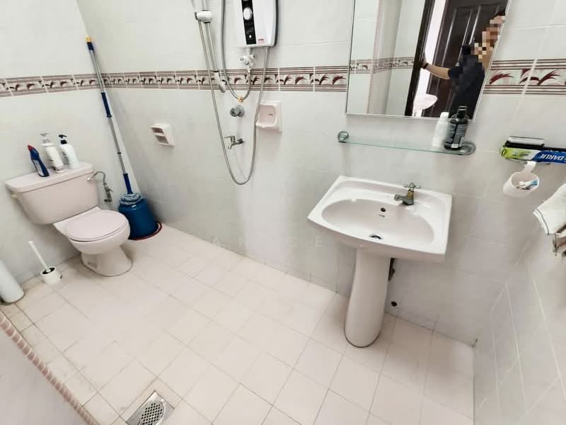Rumah Berkembar untuk Dijual di Taman Johor Jaya (Johor Bahru) - Janice . - PropertyGuru.com.my