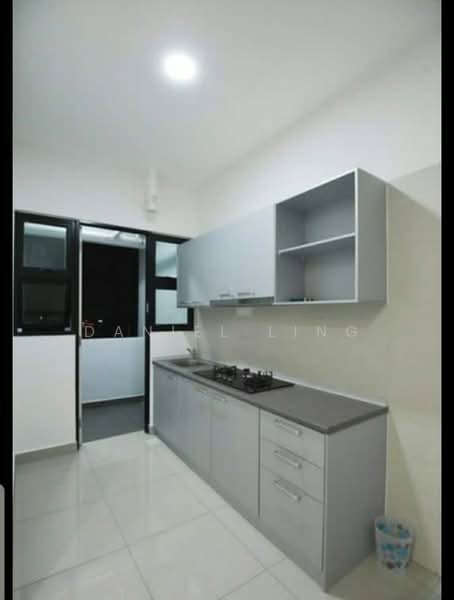 Servis Apartment untuk Disewa di Greenfield Regency - Daniel Ling - Kitchen - PropertyGuru.com.my