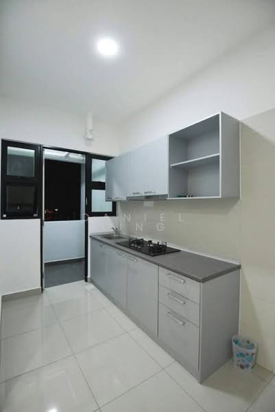 Servis Apartment untuk Disewa di Greenfield Regency - Daniel Ling - Kitchen - PropertyGuru.com.my