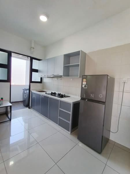 Kediaman Servis untuk Disewa di Greenfield Regency - Daniel Ling - Kitchen - PropertyGuru.com.my