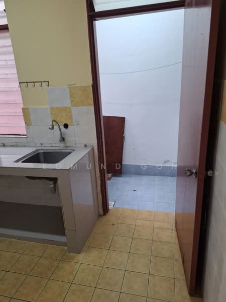 Pangsapuri untuk Disewa di Mentari Court - Edmund Goh - Kitchen - PropertyGuru.com.my
