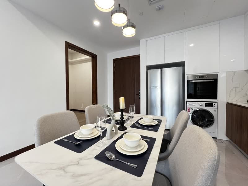 Kediaman Servis untuk Dijual di Core Residence @ TRX - Joe Liew - Dining Room - PropertyGuru.com.my