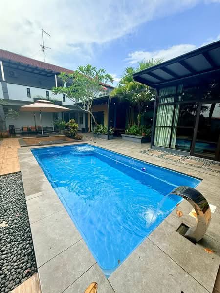 2-storey Terraced House for Sale in Bandar Uda Utama (Johor Bahru) - Ben Foo - Pool - PropertyGuru.com.my