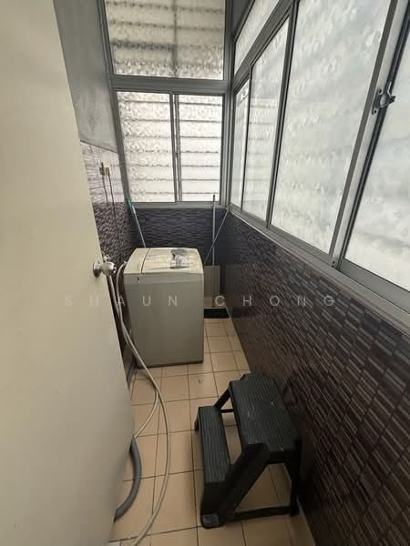 Condominium for Rent at Pearl Avenue - Shaun Chong - Balcony - PropertyGuru.com.my