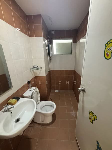 Condominium for Rent at Pearl Avenue - Shaun Chong - Bathroom - PropertyGuru.com.my