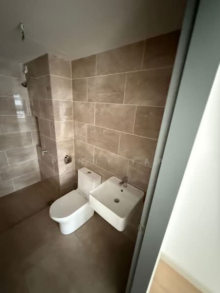 Servis Apartment untuk Disewa di M Arisa - Penny Yap - Bathroom - PropertyGuru.com.my