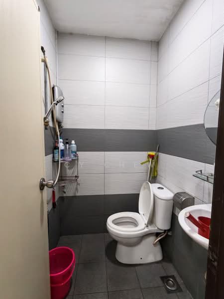 1-storey Terraced House for Rent in Taman Setia Indah (Tebrau) - CY Chew - Bathroom - PropertyGuru.com.my